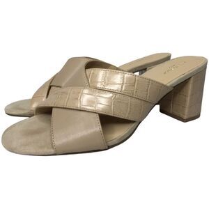 Ann Taylor Factory Beige Slides Sandals Size 8 1/2 M